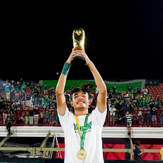 5 Potret Brylian Aldama saat Jadi Pemain Persebaya, Dirumorkan Kembali