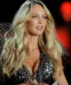 Nasib sial bisa terjadi kepada siapa saja, kapan saja, dan di mana saja, tidak terkecuali Victoria’s Secret Angel, Candice Swanepool tak luput dari kesialan. (Bintang/EPA)