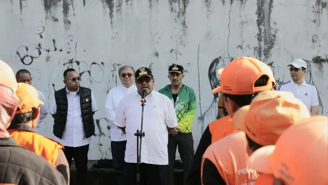 Parkir Liar Lebak Bulus Ditertibkan, Rano Karno Imbau Warga Pindah Ke Lahan Resmi