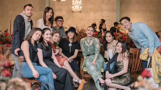 6 Momen Keseruan Ulang tahun Luna Maya ke-36, Panen Hadiah