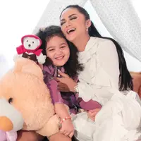 (Instagram/krisdayantilemos)