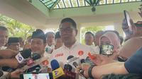 Calon gubernur dan wakil gubernur Jakarta nomor urut 1 Ridwan Kamil-Suswono di Hotel Borobudur, Jakarta Pusat, Sabtu (23/11/2024). (Liputan6.com/Winda Nelfira)