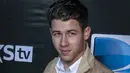 Nampaknya jarak usia yang cukup jauh tidak menyurutkan asmara di antara anggota termuda Jonas Brothers ini dan Kate Hudson. (Bintang/EPA)