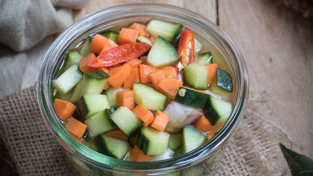 acar timun dan wortel