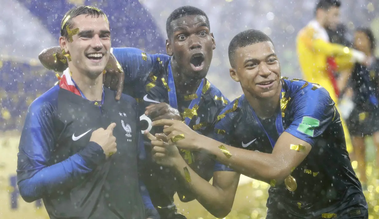 Pada laga final, Mbappe mampu menyumbang gol yang turut membawa Prancis menang 4-2 atas Kroasia dan mengunci gelar juara dunia 2018. (AP/Matthias Schrader)
