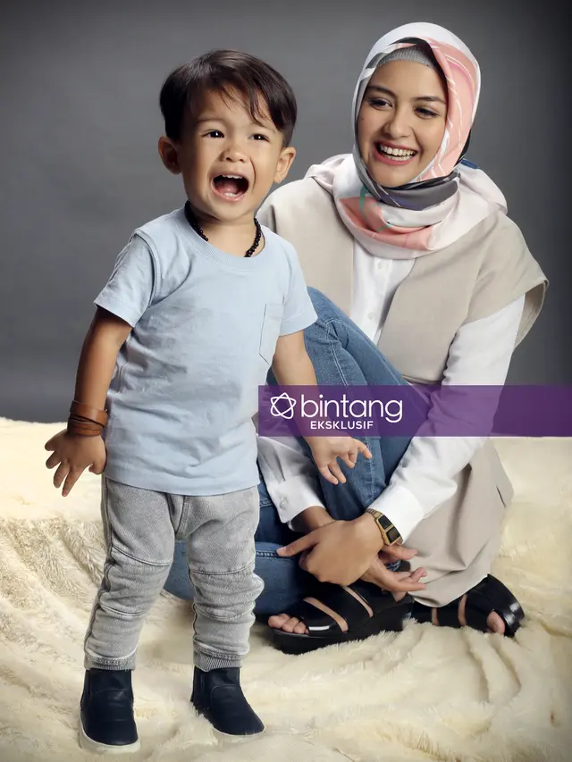 Eksklusif Revalina S Temat