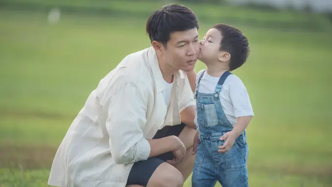 Jangan Remehkan Peran Ayah: Dukungan Emosionalnya Menentukan Masa Depan Anak [Dok/freepik.com]