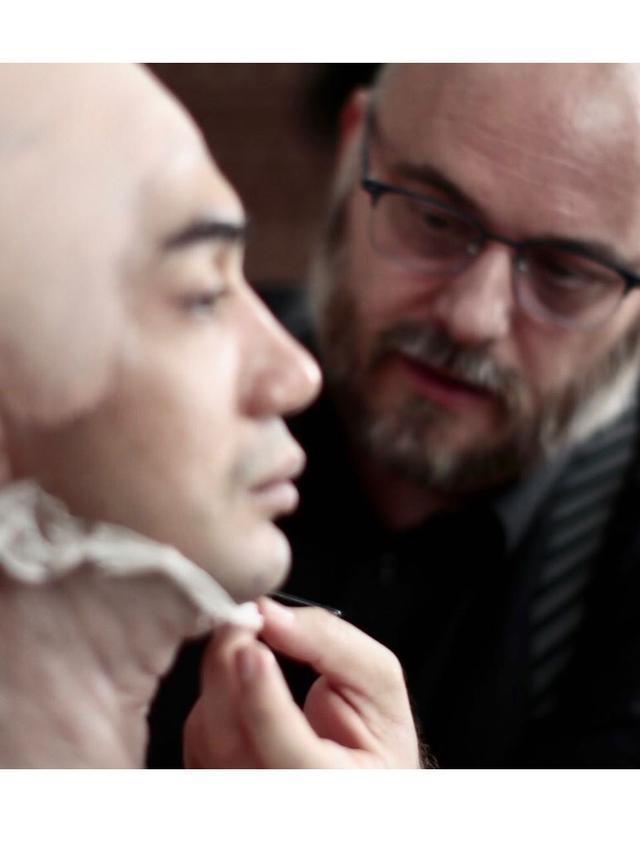 6 Transformasi Makeup Reza Rahadian Jadi BJ Habibie, Mirip Banget