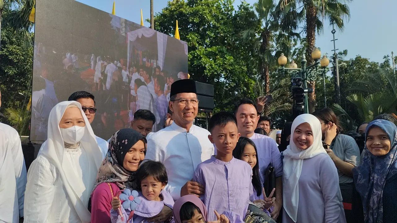 Penjabat (Pj) Gubernur DKI Jakarta Heru Budi Hartono berlebaran di Balai Kota Jakarta