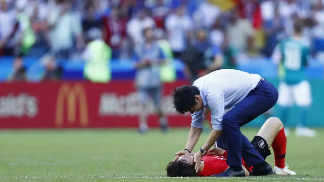 Gaya Shin Tae-yong saat Melatih Korea Selatan