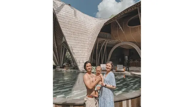 Melahirkan Anak Kedua, Ini 6 Potret Perjalanan Kehamilan Kimberly Ryder