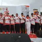 Kapolres Garut AKBP Rohman Yonky Dilatha bersama perwakilan Forkopimda Garut dalam fun run HUT Bhayangkara di trek jalan Ibrahim Aji kawasan wisata Cipanas Garut, Jawa Barat. (Liputan6.com/Jayadi Supriadin)