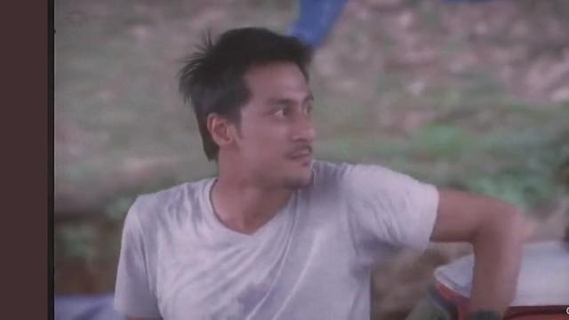 Potret lawas Bront Palarae viral di media sosial (Foto diambil dari tangkapan layar TikTok @thisaoedy)