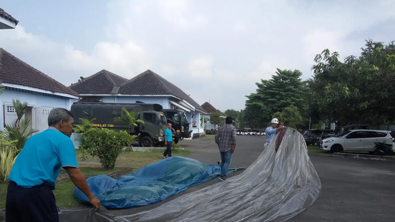 Jurus Lanud Adisutjipto Halau Balon Udara dari Langit Yogya