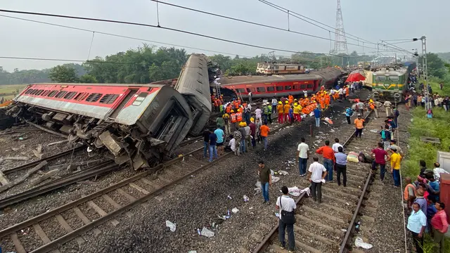 Ratusan Orang Tewas Akibat Tabrakan Maut Kereta di India