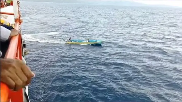 Anak Perempuannya Terlambat Turun dari Kapal, Aksi Heroik Sang Ayah Jadi Sorotan