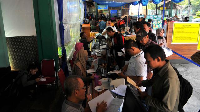 Jelang Hari Terakhir, Warga Serbu Kantor Pajak Lapor SPT