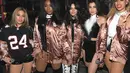 Melansir E! Online, berita ini cukup mengagetkan Camila. Ia tidak menyangka keempat temannya mengunggah sebuah tulisan yang mengatakan lewat perwakilannya Camila menyatakan untuk mengundurkan diri dari Fifth Harmony. (AFP/Bintang.com)