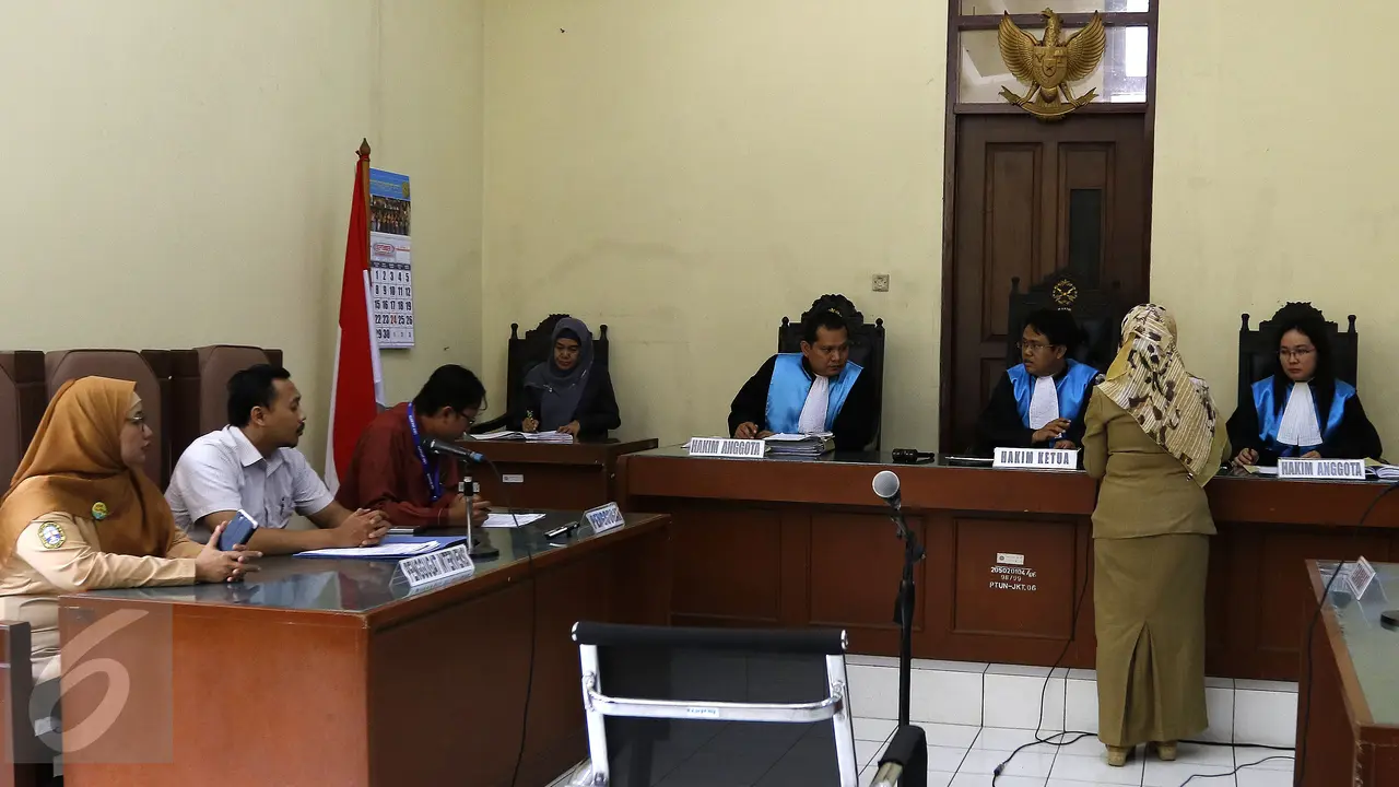 20150916- Retno Listyarti Sidang Pembacaan Gugatan di PTUN Jaktim