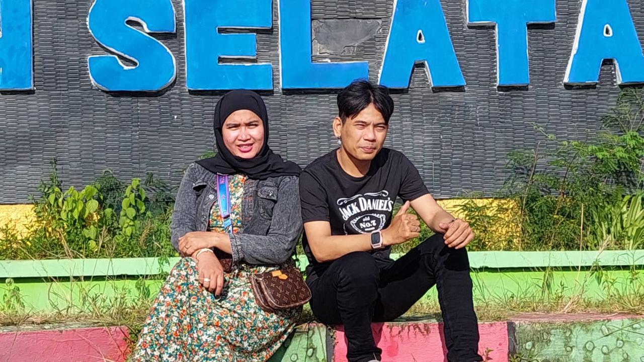 Aris Idol dan Rosillia Octo Fany