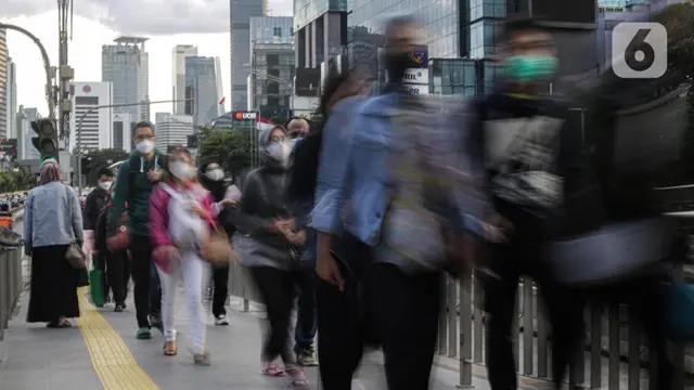Pecabutan PPKM untuk Genjot Ekonomi 2023