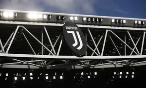 Logo dan ilustrasi Juventus. (AFP/Marco Bertorello)