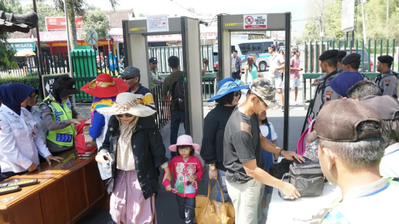 Polisi Perketat Pengamanan di Borobudur