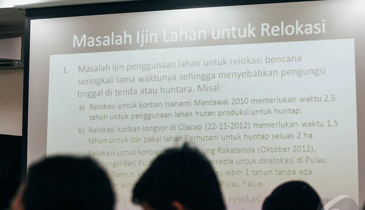 Jumpa pers di kantor Badan Nasional Penanggulangan Bencana (BNPB), Jakarta,  itu terkait terhambatnya relokasi korban Sinabung, Jumat (31/10/14). (Liputan6.com/Faizal Fanani)