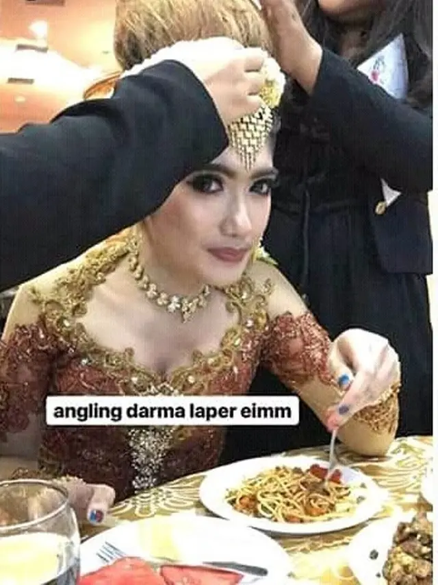 [Bintang] Revi Mariska