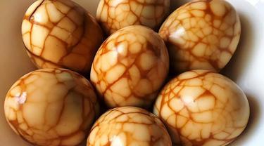 Resep telur motif batik. (dok. Cookpad @wendyqiu03)
