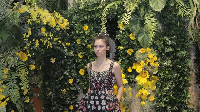 Koleksi Floral Sebastian Gunawan Hiasi Ritel di Grand Indonesia