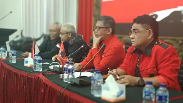 PDIP menggelar jumpa pers mengenai hasil Pilkada 2018