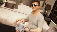 Simon Cowell: Anak Saya Berpikir Dirinya Seekor Anjing