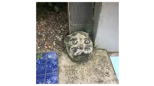 5 Foto Patung dengan Desain Gagal Ini Bikin Geleng Kepala