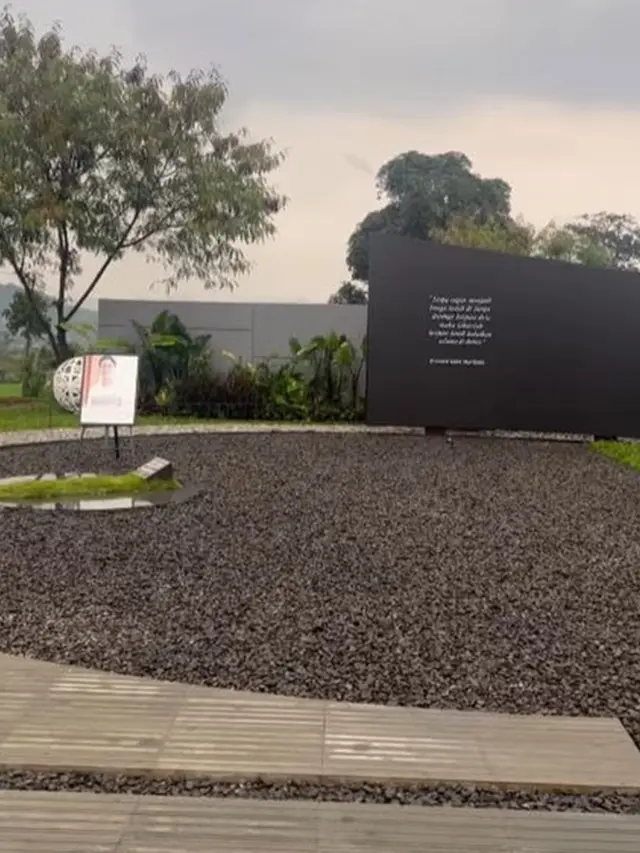 6 Potret Kemunculan Mata Air di Dekat Makam Eril Putra Ridwan Kamil, Ramai Disorot