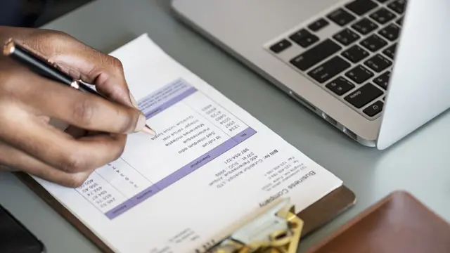 Ilustrasi invoice
