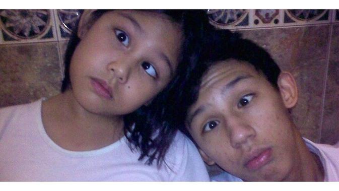 6 Potret Kedekatan Adik Kakak Vanesha Prescilla dan Jevin Julian, Kompak Banget (sumber: Instagram.com/jevinjulian)
