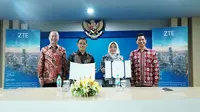 Penandatanganan MoA antara ZTE dengan Telkom University dan Institut Teknologi Sepuluh Nopember (ITS). Credit: ZTE Indonesia