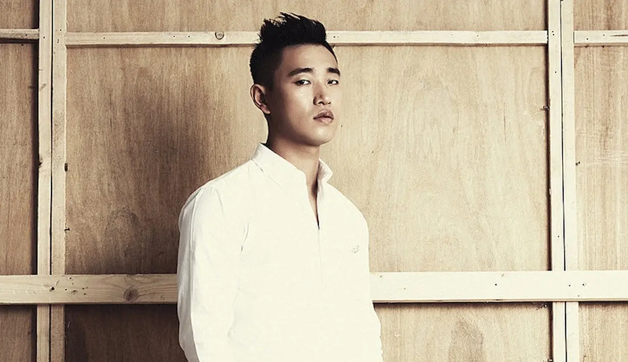 Akan tetapi sayangnya, Kang Gary tak memperlihatkan wajah dari buah hatinya itu. (Foto: koreaboo.com)