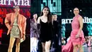 Desainer Harry Halim menggelar pertunjukkan busana yang dihadiri oleh sederet artis ternama. Mulai dari Marsha Timothy, Ayu Ting-Ting, hingga Wulan Guritno [@marshatimothy, dok. Harry Halim]