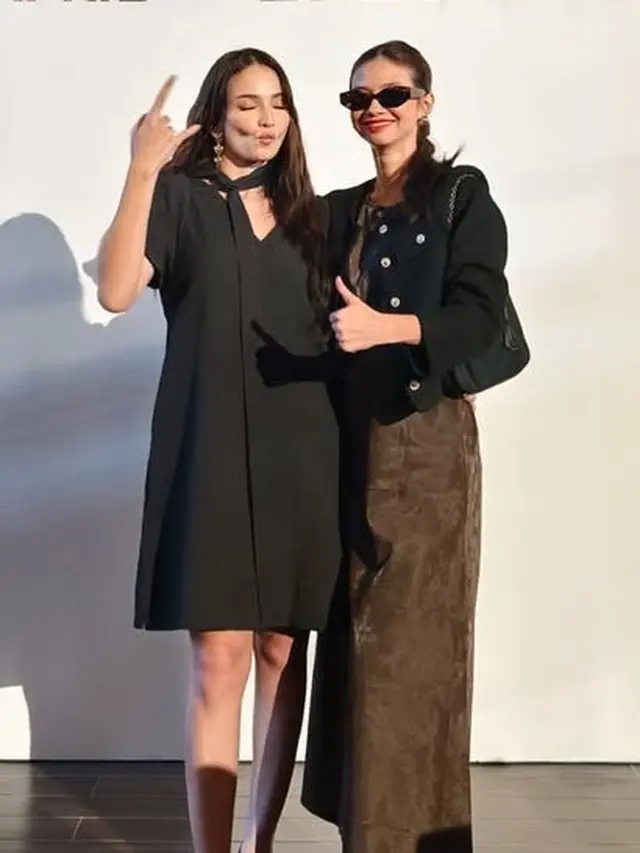 Publik Figur Kenakan Pakaian Enzy Storia Hasil Kolaborasi dengan Brand Lokal. [@yukikt]