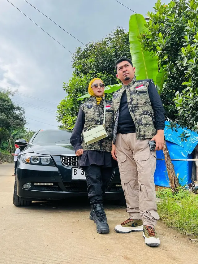 Potret Kebersamaan Ustaz Solmed dan April Jasmine, Gaya Hidup Jadi Sorotan