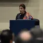 Menteri Kelautan & Perikanan, Susi Pudjiastuti memberikan pidato pada pembukaan Rapat  Kepatuhan dan Penegakan Komite INTERPOL Lingkungan (ECEC) di Singapura, (16/11/2015).Rapat ini membahas masalah kejahatan lingkungan. (AFP PHOTO/ROSLAN RAHMAN)