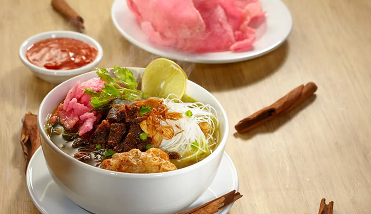 Soto Padang terkenal dengan makan – makanannya yang terkenal hingga diluar Indonesia, masakan padang hampir ditemukan disetiap daerah di Indonesia, salah satu masakan Padang yang tidak boleh anda dilewatkan adalah soto Padang. (Istimewa)