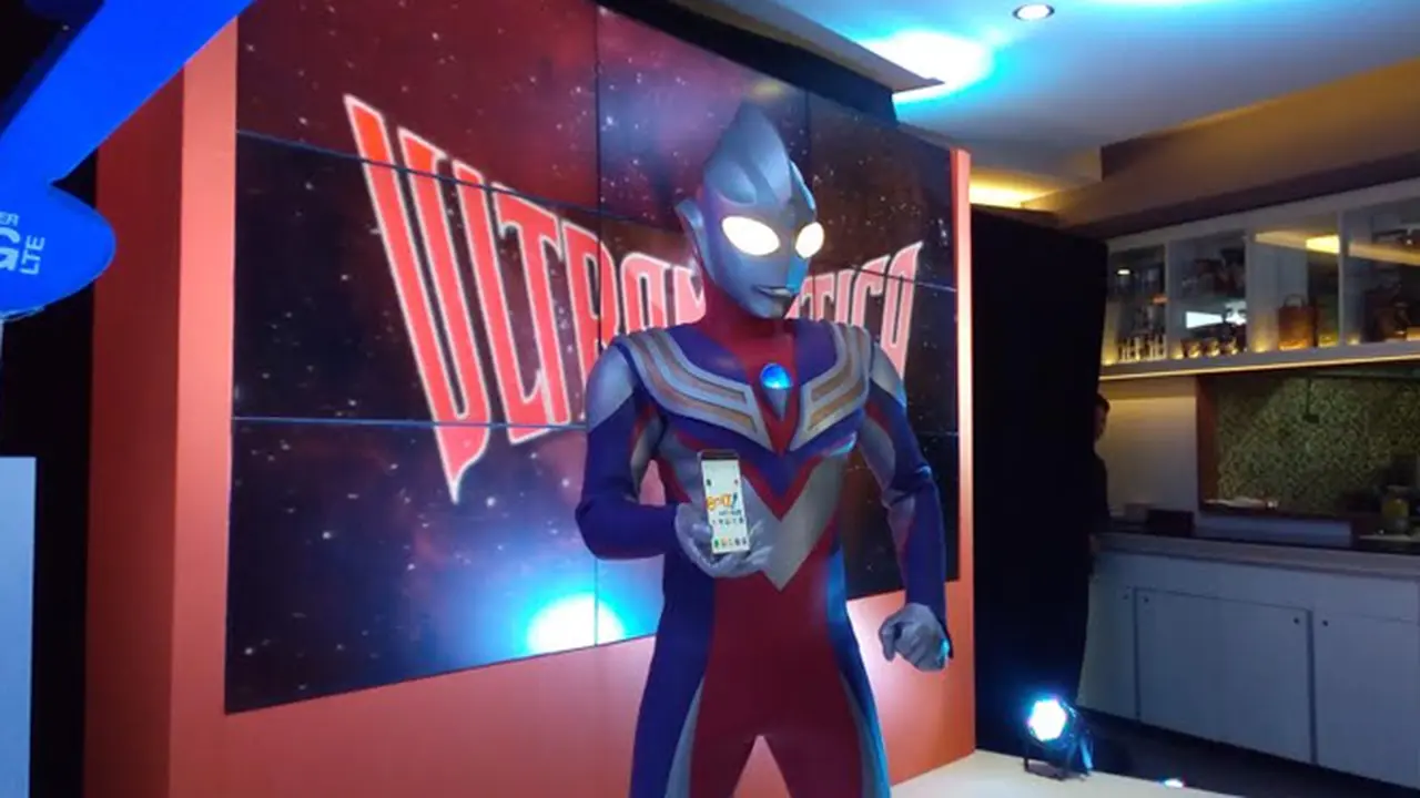 Ada Ultraman Tiga di Peluncuran Bolt Ultra LTE, Ngapain?