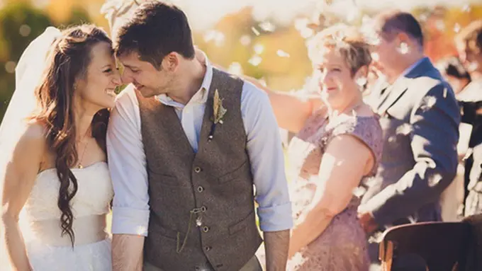 Photo: Copyright elegantweddinginvites.com