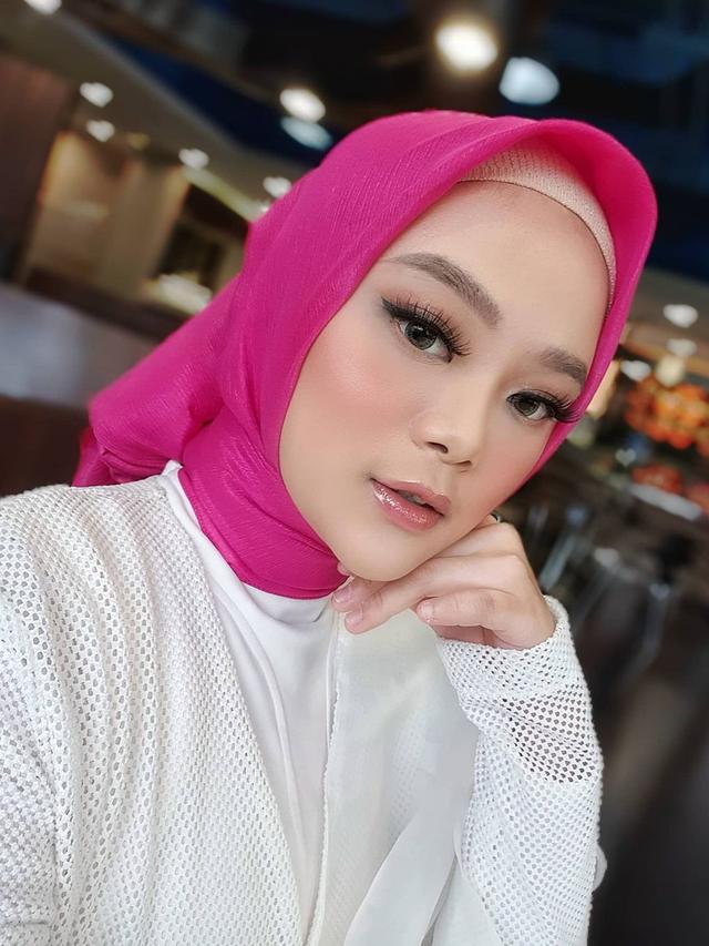 7 Potret Agnes Cefira Pop Academy saat di Luar Panggung, Memesona