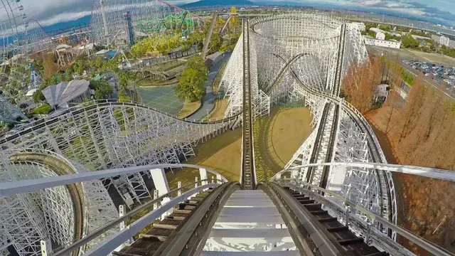6 Roller Coaster Terpanjang di Dunia, Ada yang Kecepatannya 206 Km Per Jam