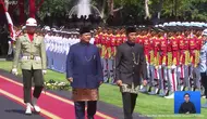 Jokowi dan Prabowo menggelar upacara pisah sambut di Istana Merdeka, Jakarta, Minggu (20/10/2024). (tangkapan layar youtube Sekretariat Presiden)