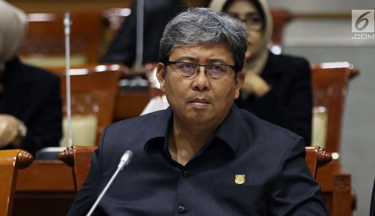 Wakil Jaksa Agung Arminsyah saat mengikuti rapat kerja bersama Komisi III DPR di Kompleks Parlemen, Senayan, Jakarta, Senin (17/6/2019). Rapat tersebut membahas anggaran untuk Polri dan Kejaksaan Agung pada 2020. (Liputan6.com/JohanTallo)